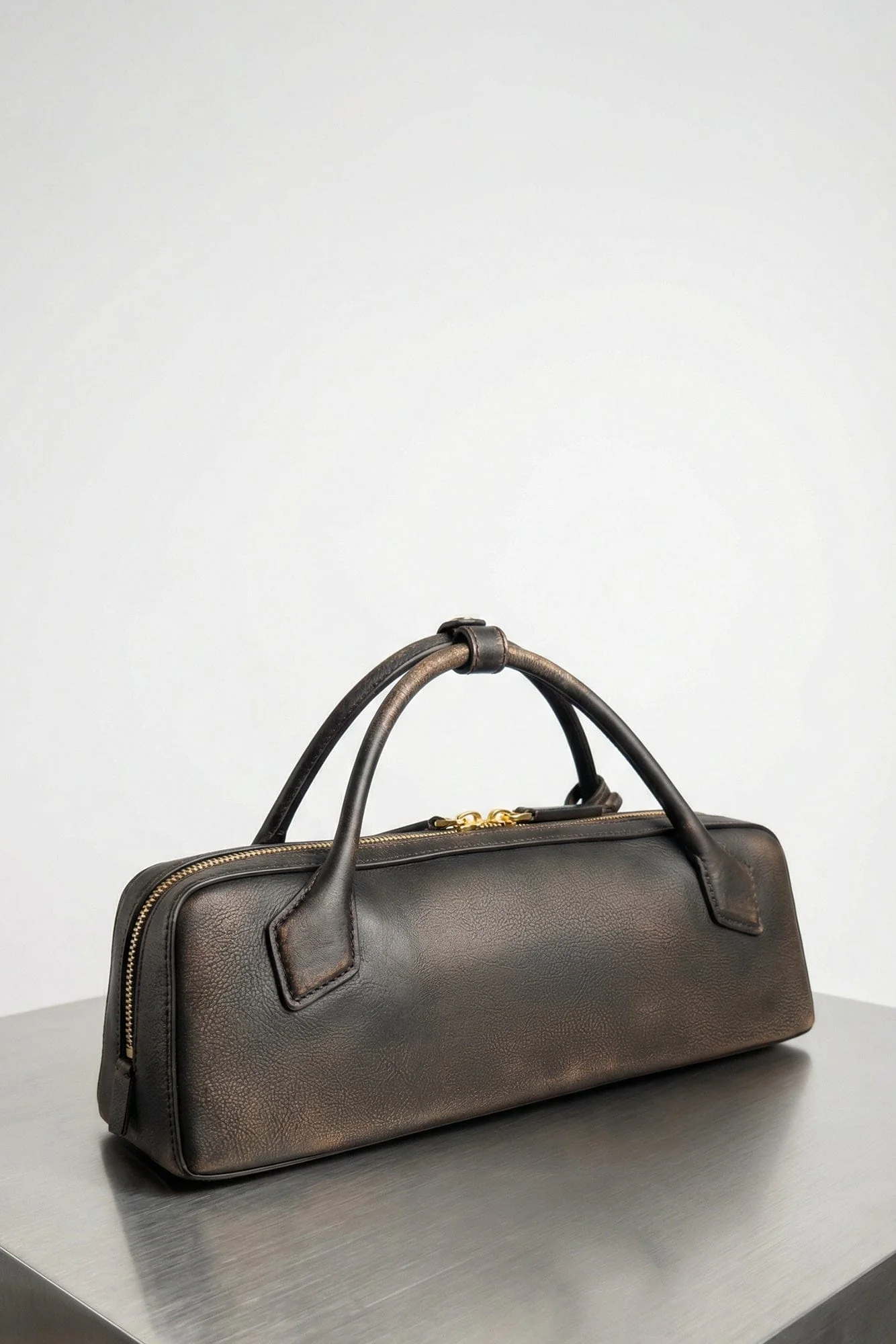Alaïa Clutch in Black - Image 3