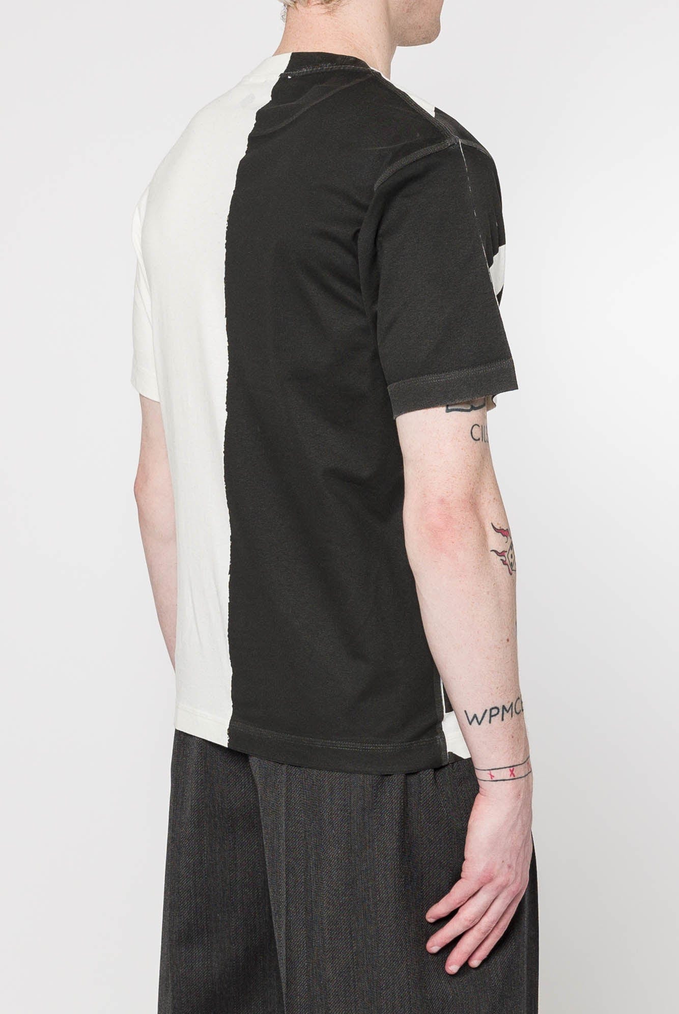 Burberry Shield T-Shirt in Black - Image 3