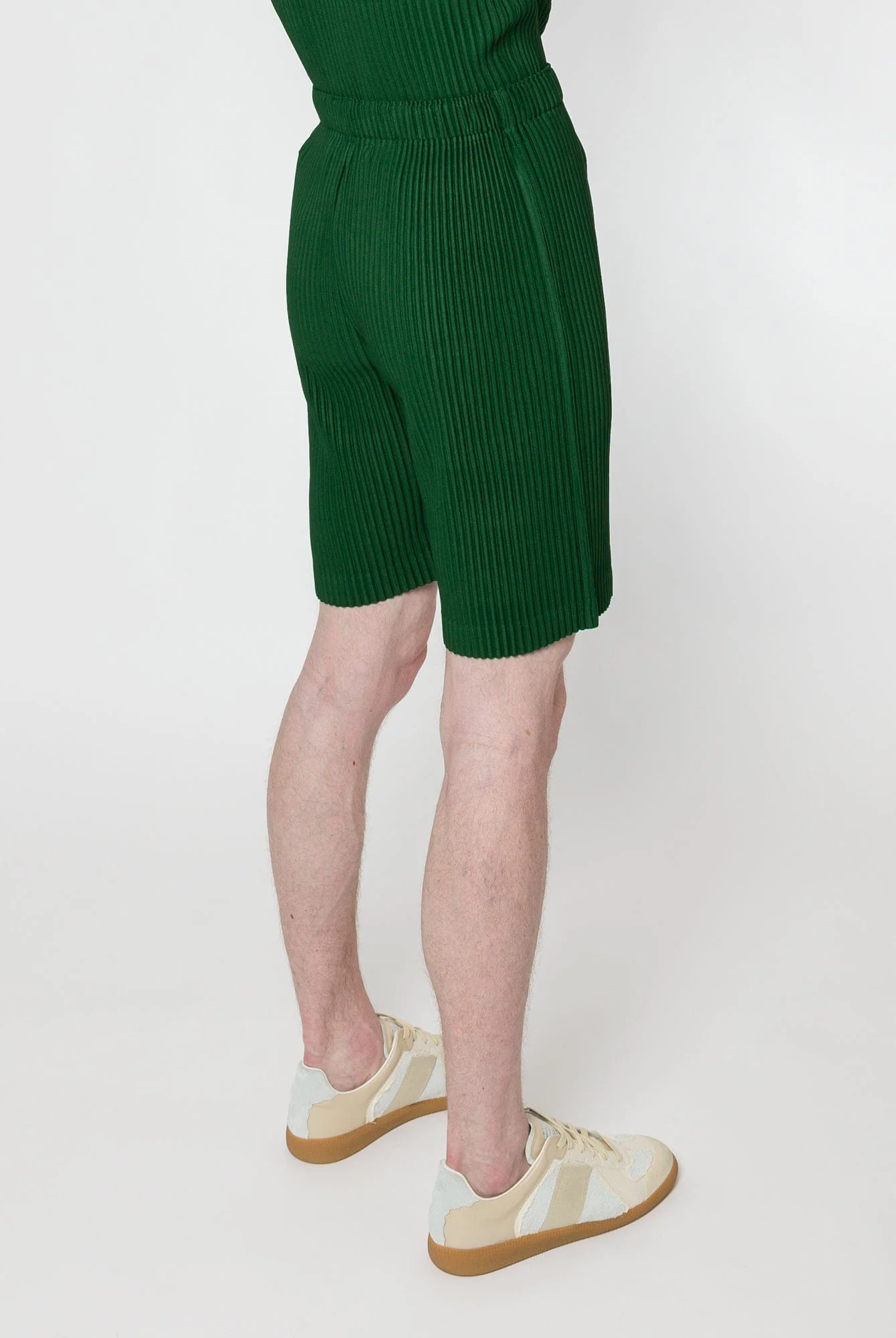 Homme Plissé Issey Miyake MC August 2024 Shorts in Seaweed - Image 3