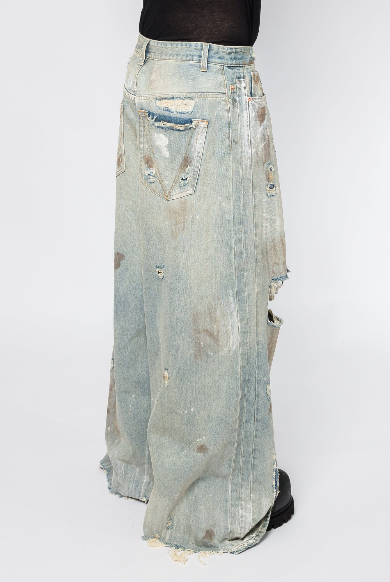 Vetements Trashed Big Shape Jeans - Image 3