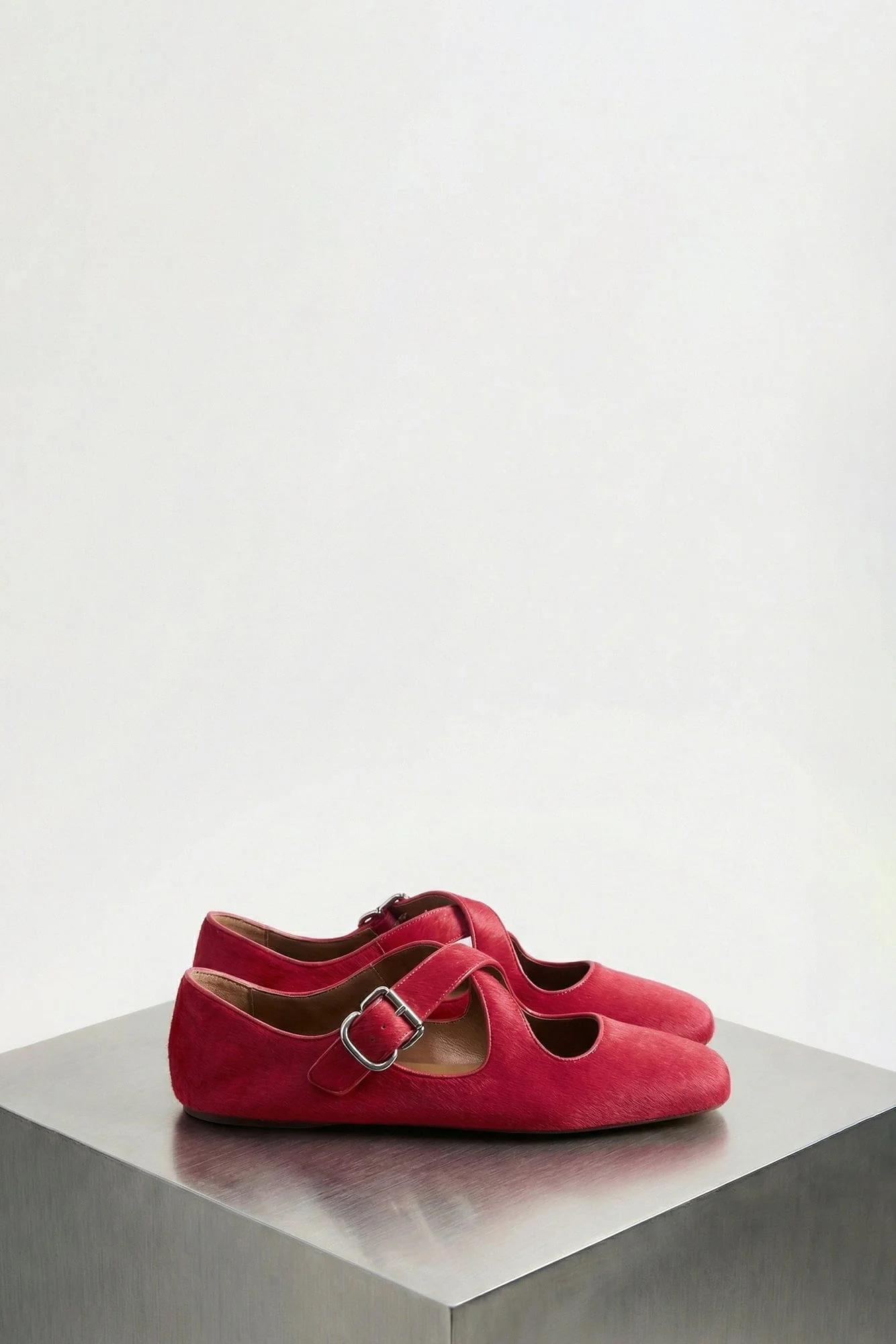 WOMEN'S FOOTWEAR SALE