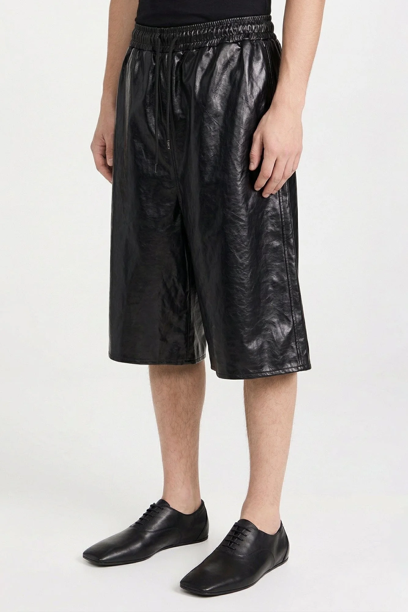 Lu'u Dan Bball Shorts in Black - Image 2