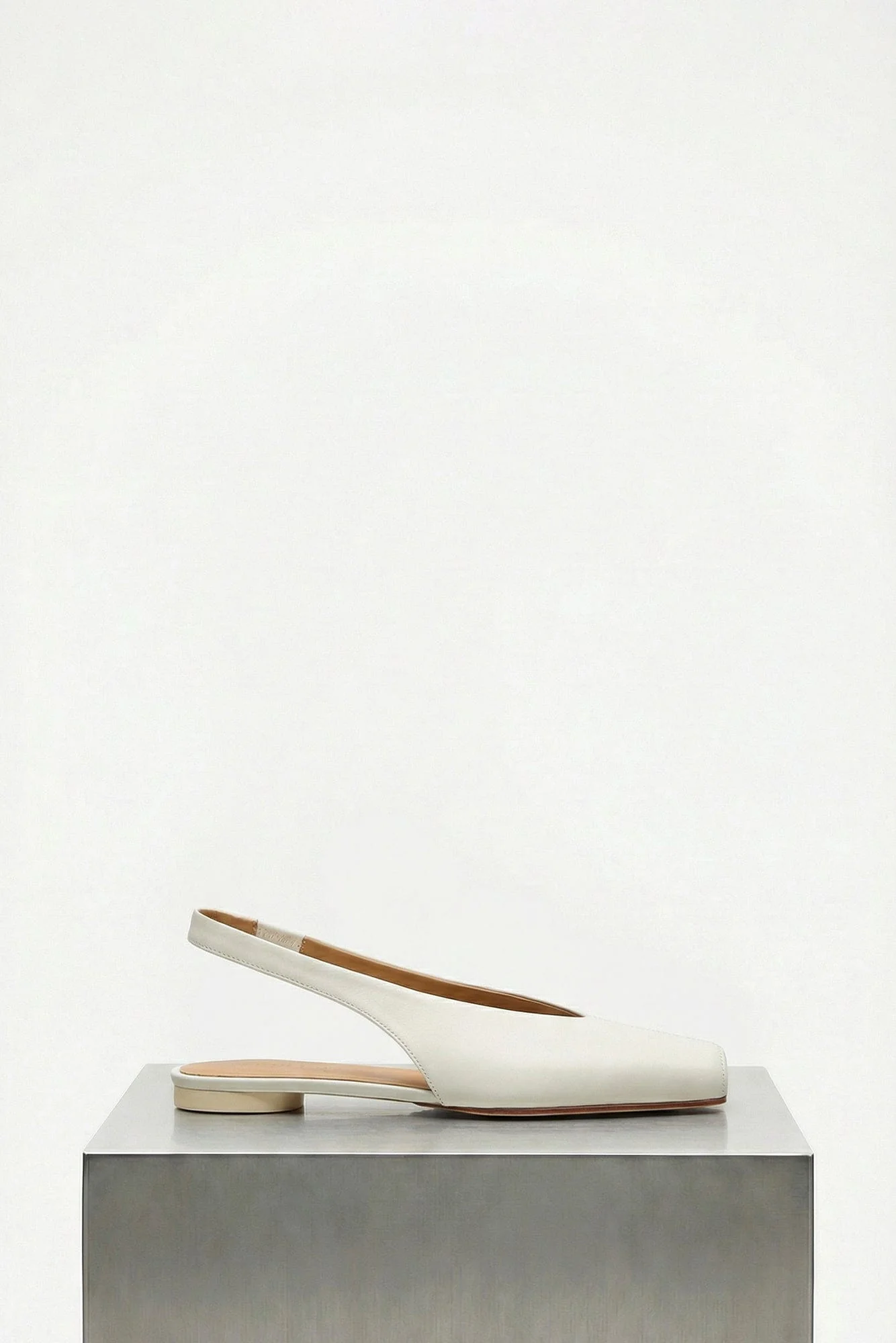 MM6 Slippers in White