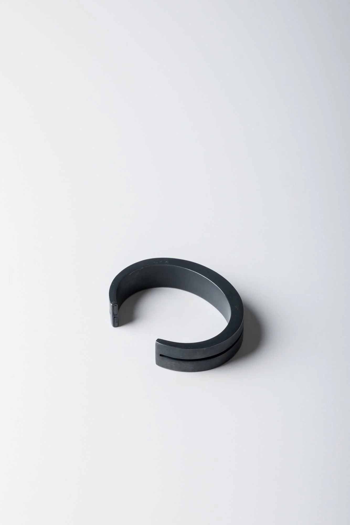 Parts of Four Reduced Crescent Crevice Bracelet v2 (15mm, KA) - Image 3