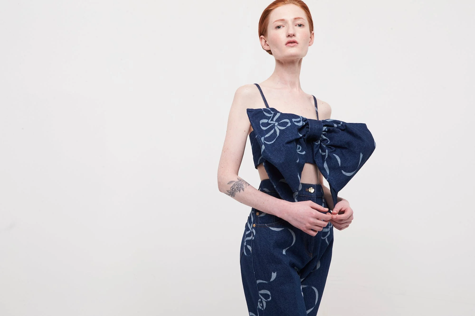 Nina Ricci Laser Bow-Print Denim Big Bow Bralette - Image 5