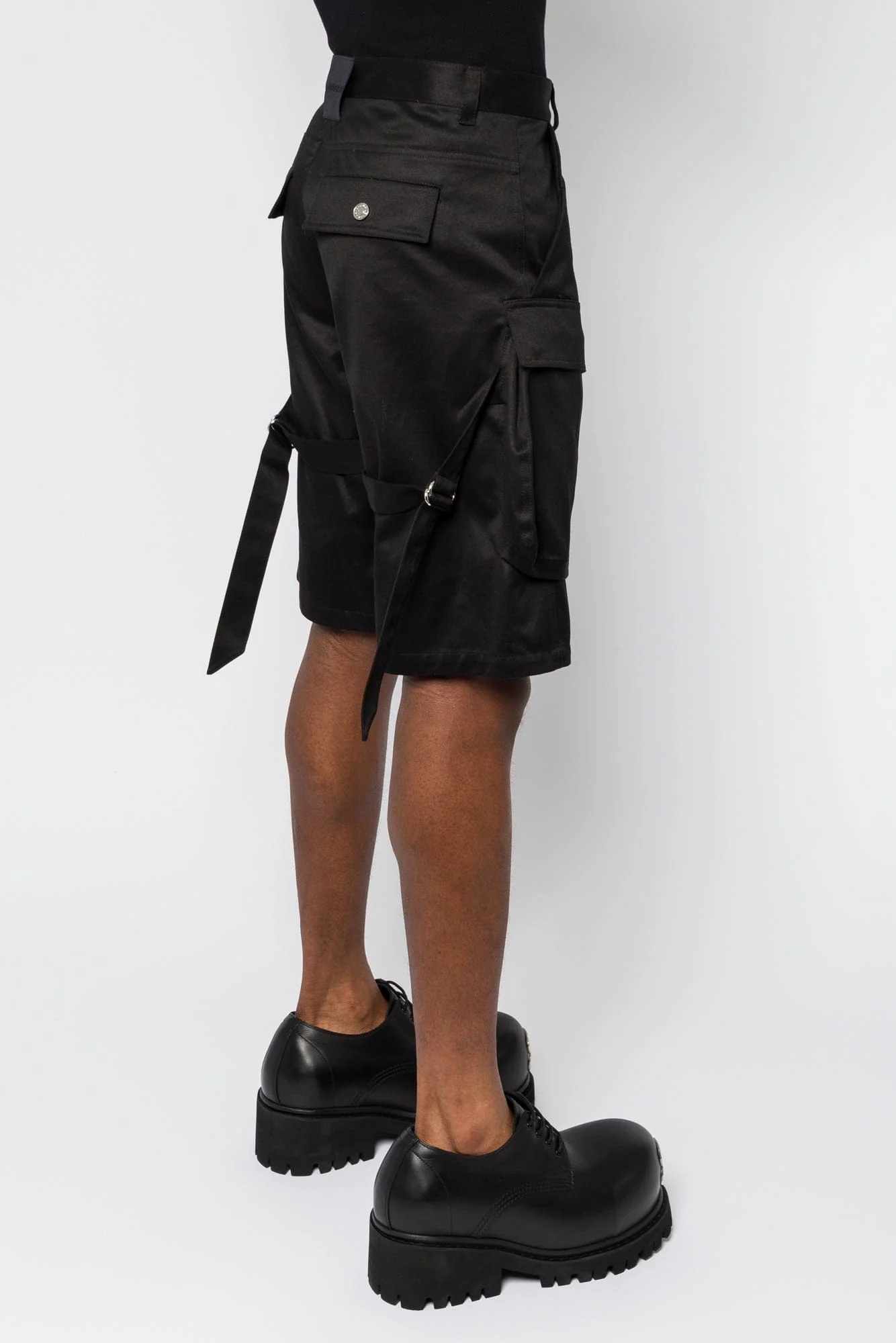 Mugler Tailored Cargo Shorts in Black SS25 - Image 3